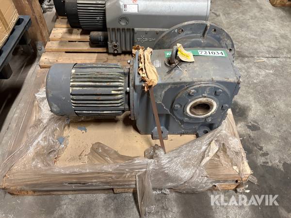 Gearmotor Flender KAF 1200 K-serie, A-version med flangemontering