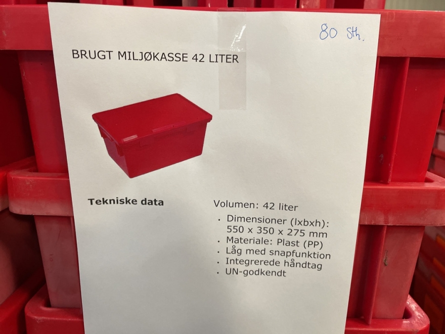Røde kasser 80stk.