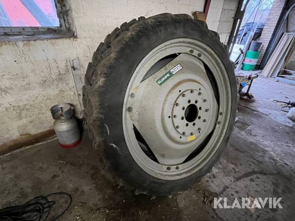 Hjul Taurus 230/95R44 - 2 styk