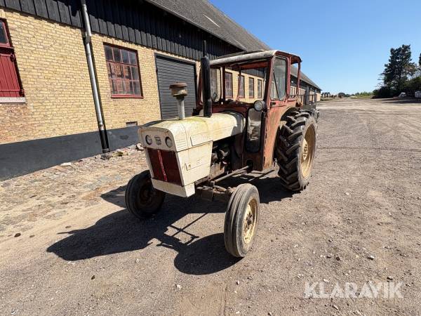 Traktor David Brown 880/A