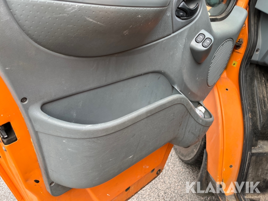 Ladbil Ford Transit mandskabsvogn