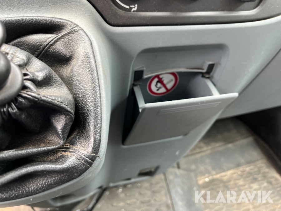 Ladbil Ford Transit mandskabsvogn