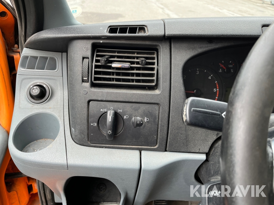 Ladbil Ford Transit mandskabsvogn