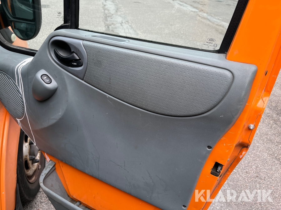 Ladbil Ford Transit mandskabsvogn