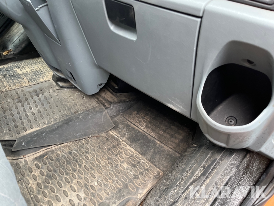 Ladbil Ford Transit mandskabsvogn