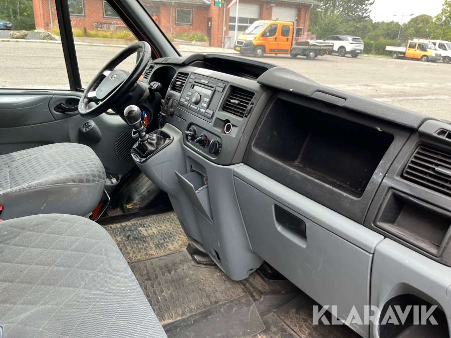 Ladbil Ford Transit mandskabsvogn