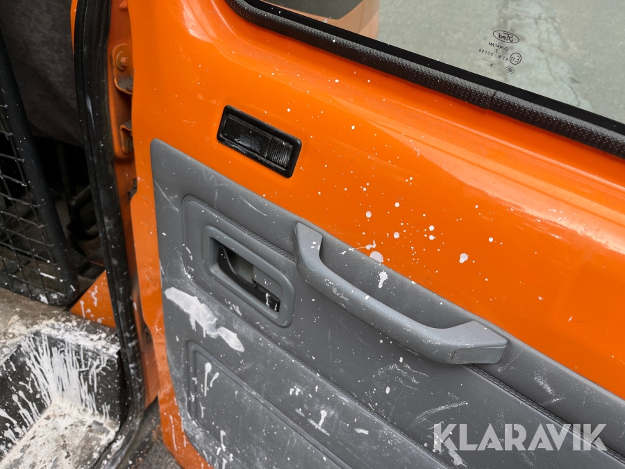 Ladbil Ford Transit mandskabsvogn