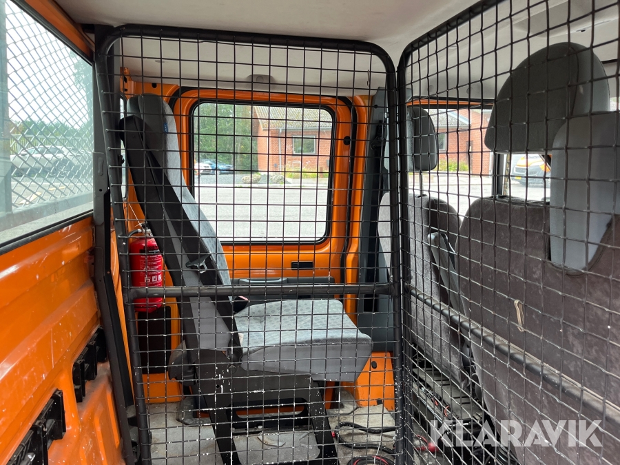 Ladbil Ford Transit mandskabsvogn