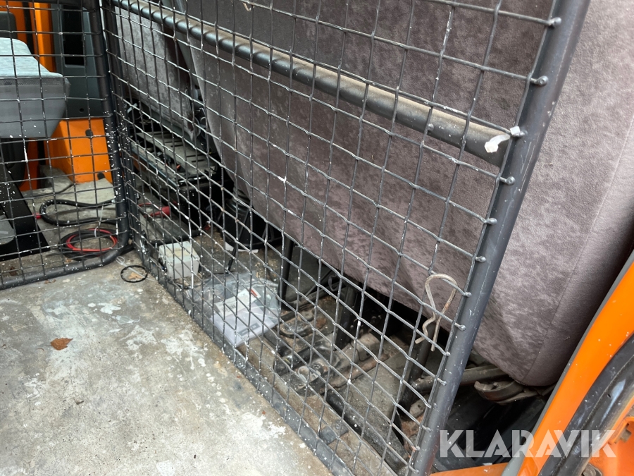 Ladbil Ford Transit mandskabsvogn