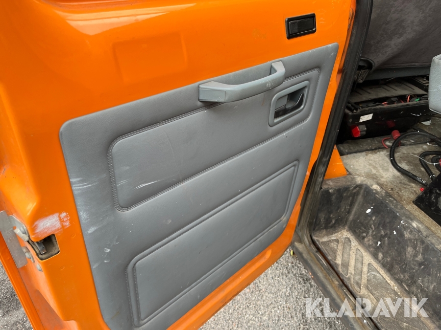 Ladbil Ford Transit mandskabsvogn