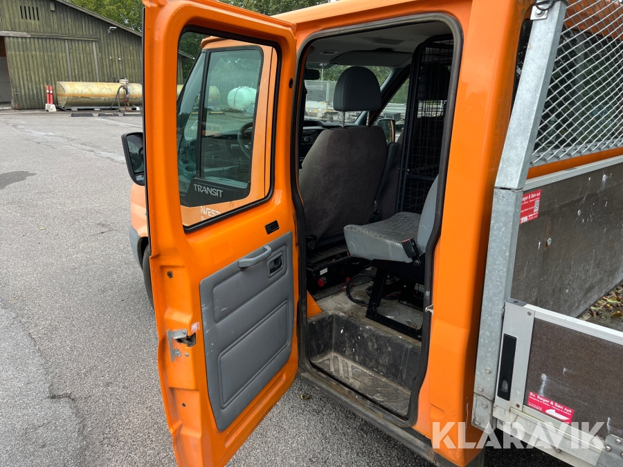 Ladbil Ford Transit mandskabsvogn