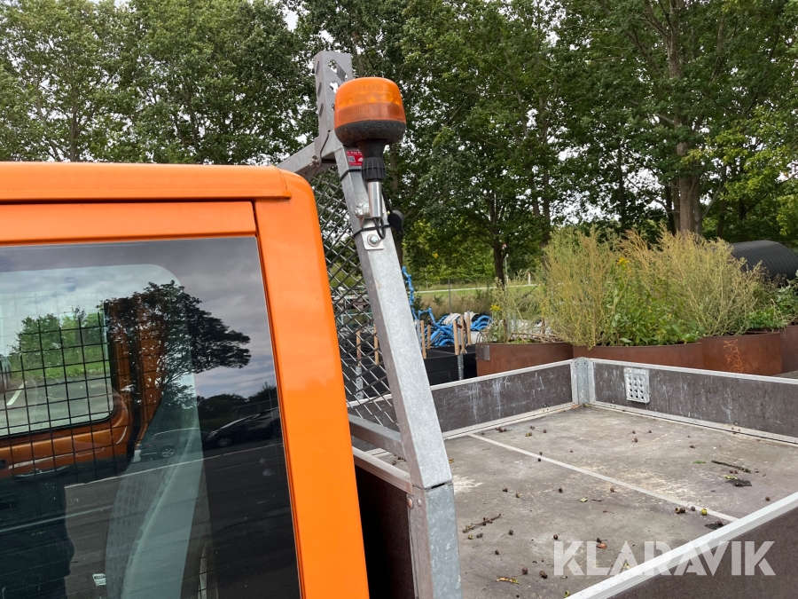 Ladbil Ford Transit mandskabsvogn