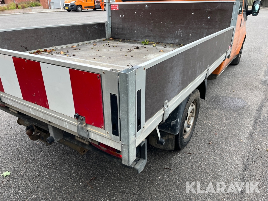 Ladbil Ford Transit mandskabsvogn