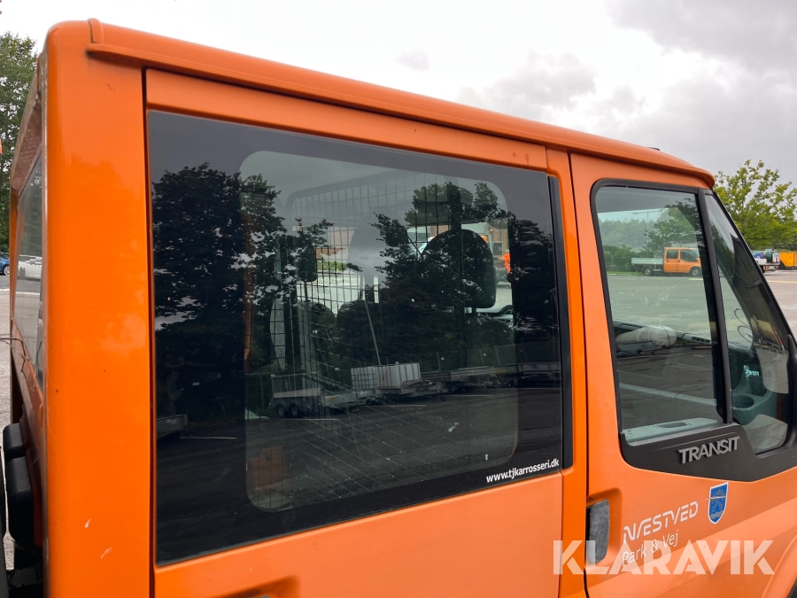 Ladbil Ford Transit mandskabsvogn