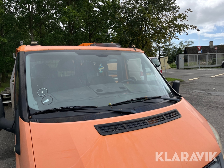 Ladbil Ford Transit mandskabsvogn