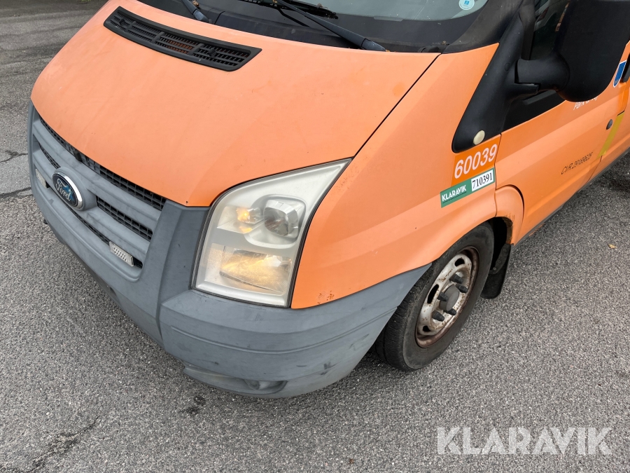 Ladbil Ford Transit mandskabsvogn