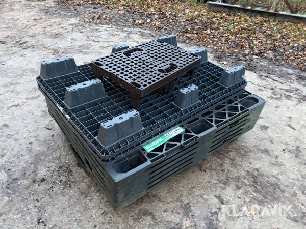 Plastik paller 8 styk 