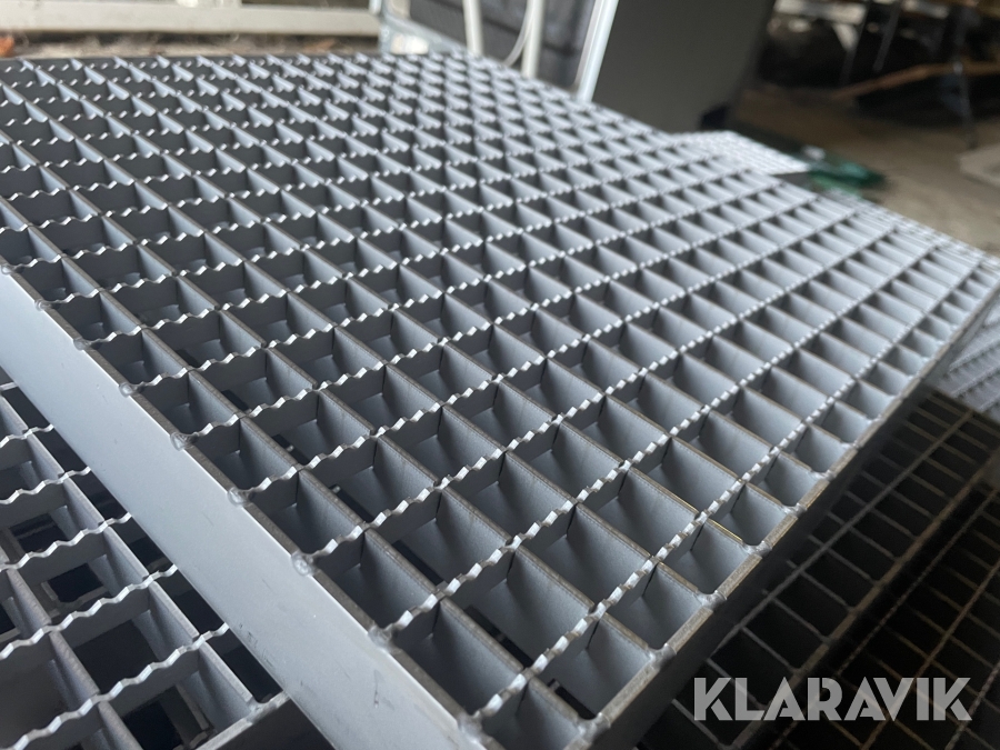 Rustfri riste, Horsens, Klaravik auktioner