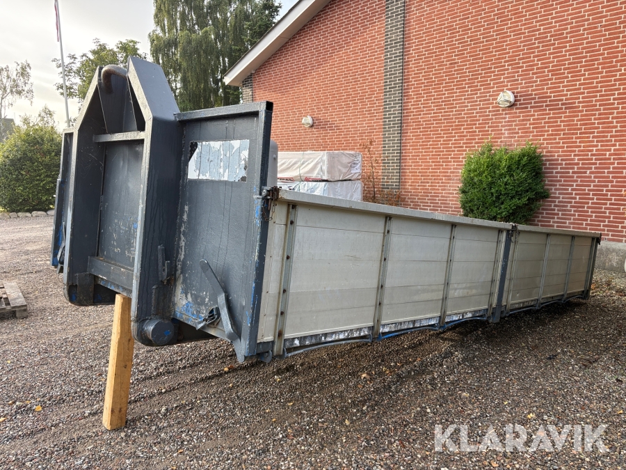 Alulad med tophængt bagsmæk