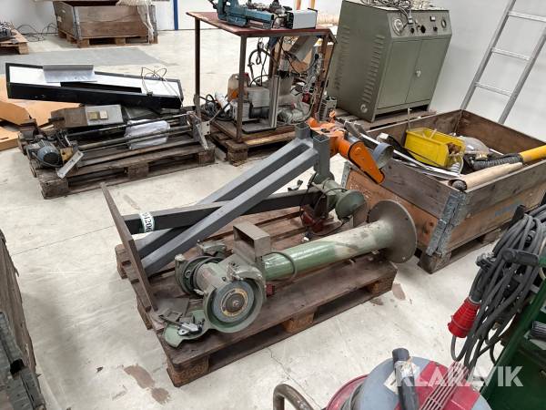 Palle med slibemaskiner