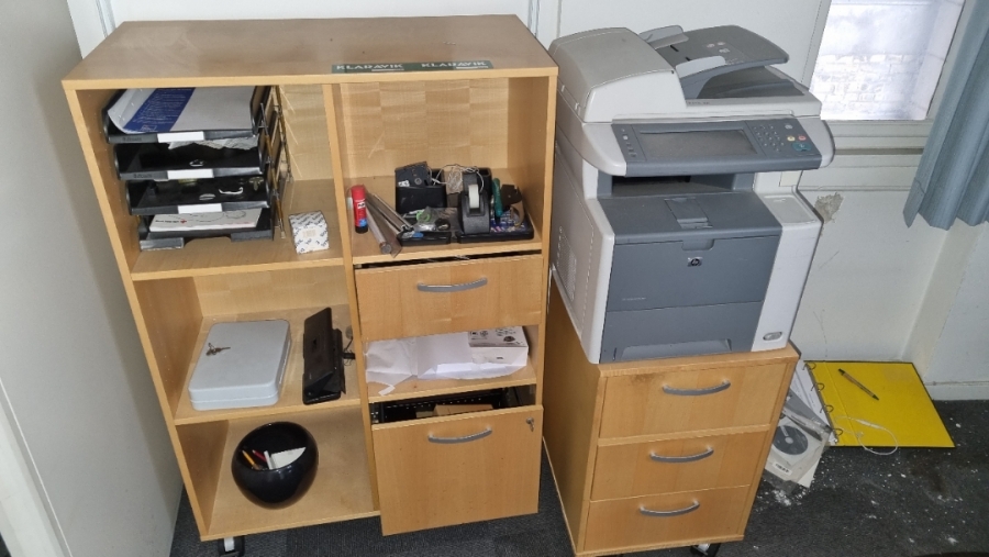 Kontor møbler og udstyr