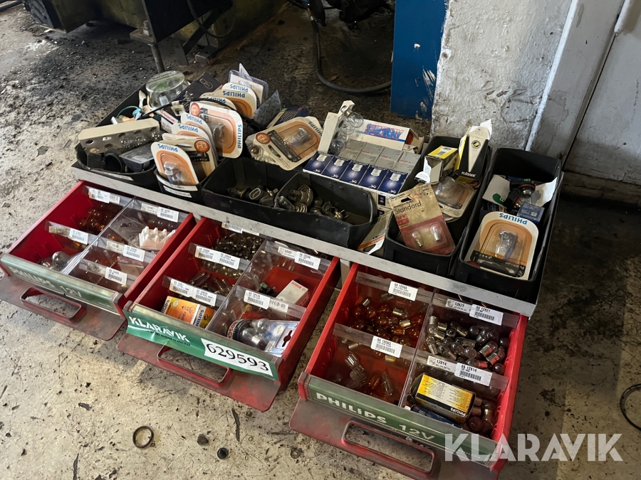 Auto lyspære  og udstyr