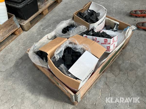 Lot - Beslag Harpun Assorterede modeller