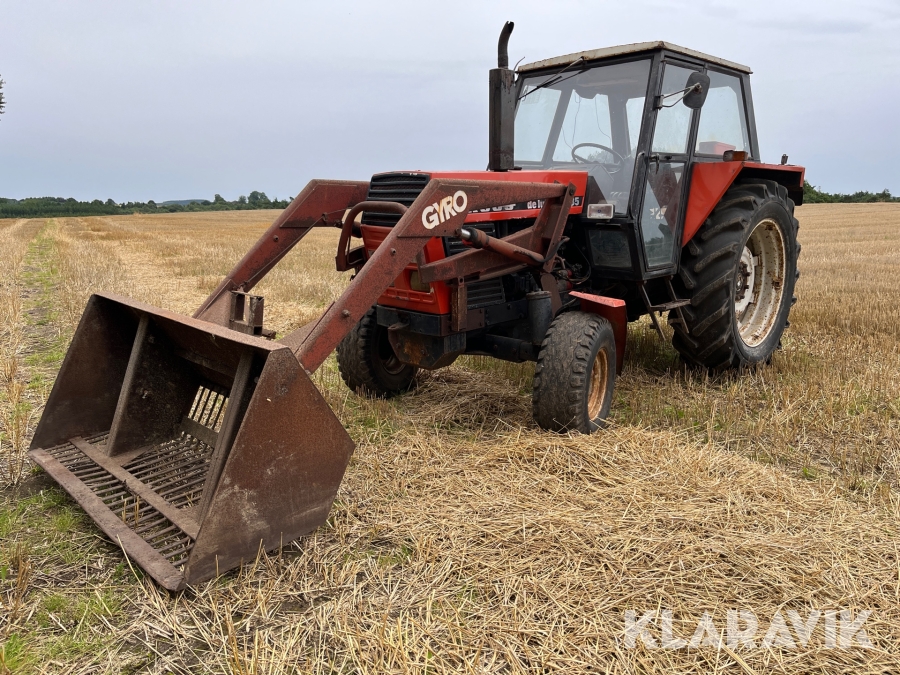 Veterantraktor URSUS C-385