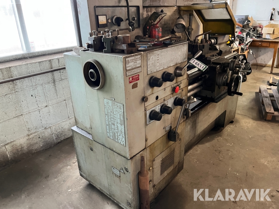 Drejebænk med 2 værkstedsvogne og indhold