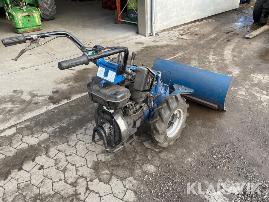 Redskabsbærer med plov Intermotor 2-LA490