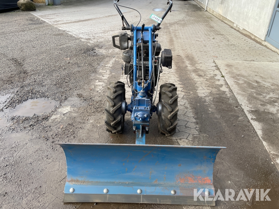 Redskabsbærer med plov Intermotor 2-LA490