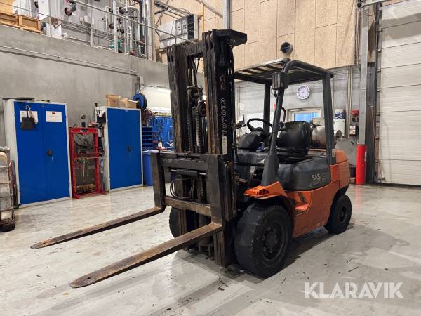 Truck Toyota 02-7FGF30