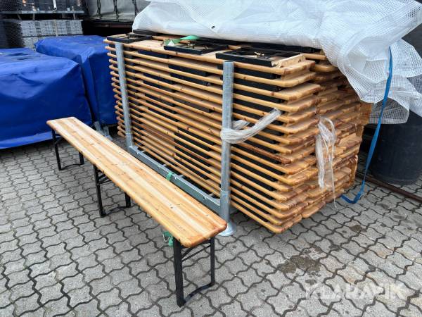 Klapsammen Bænke 67styk