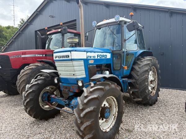 Traktor Ford TW-10