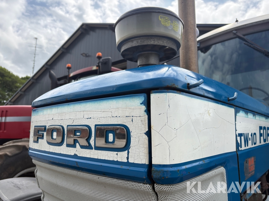 Traktor Ford TW-10