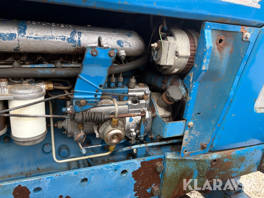 Traktor Ford TW-10