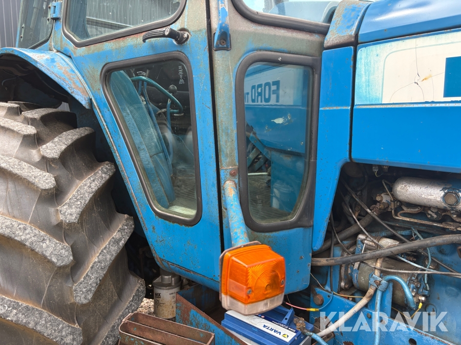 Traktor Ford TW-10