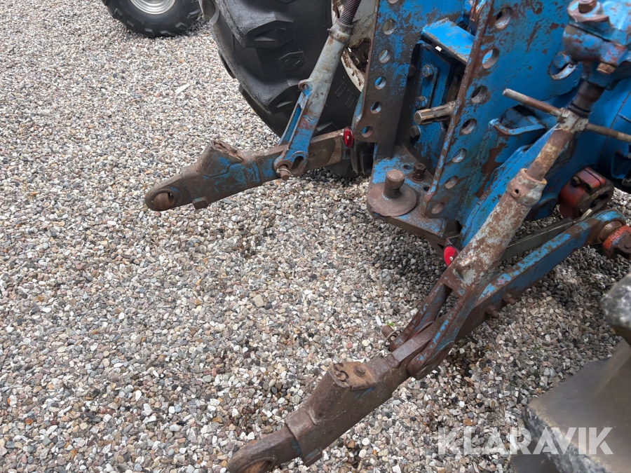Traktor Ford TW-10