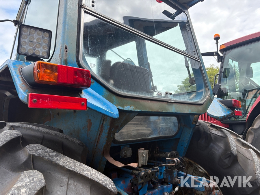 Traktor Ford TW-10