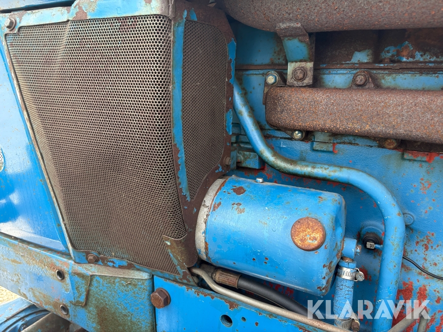 Traktor Ford TW-10