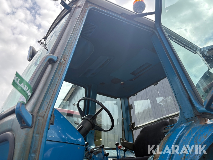 Traktor Ford TW-10