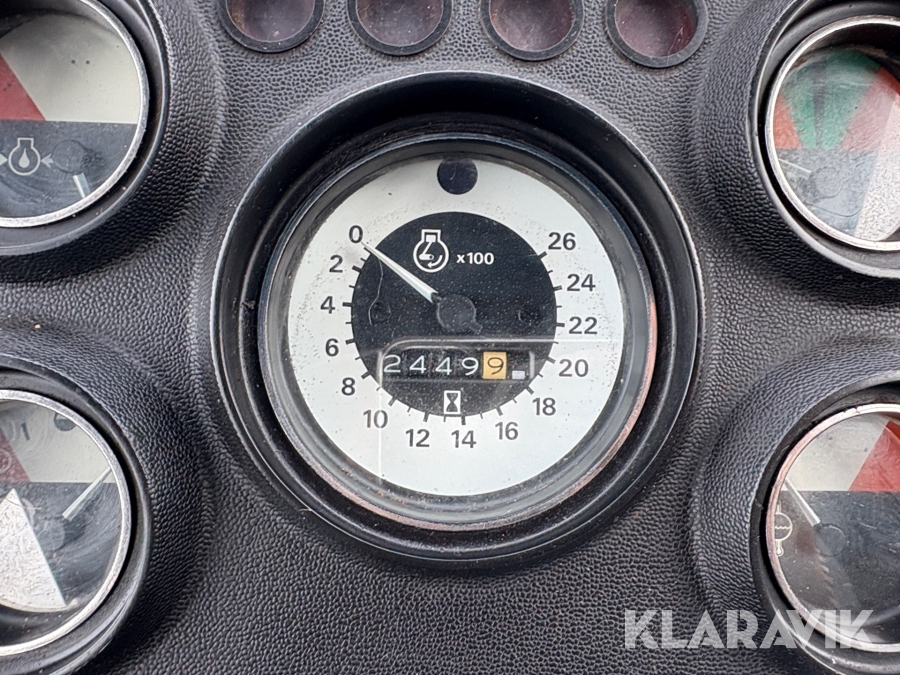 Traktor Ford TW-10