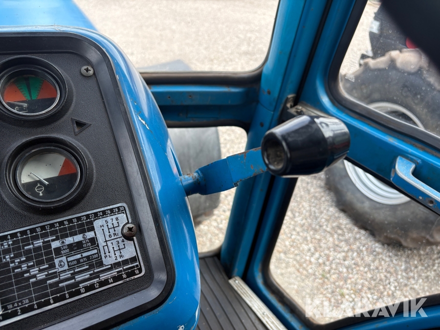 Traktor Ford TW-10