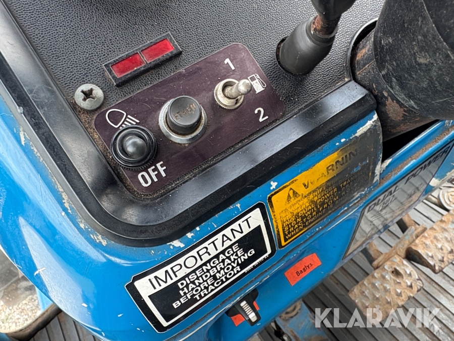 Traktor Ford TW-10