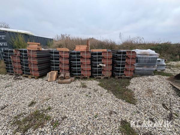 Tagsten 220kvm Creaton Sinfonie vingefalstagsten med rygsten 