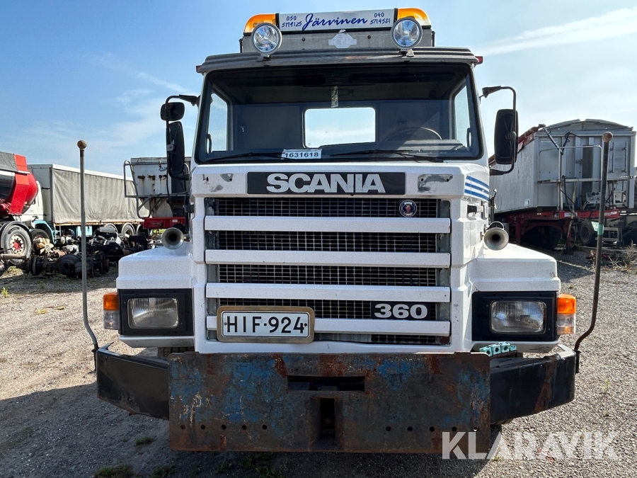 Lastbil Scania 113H med virehejs