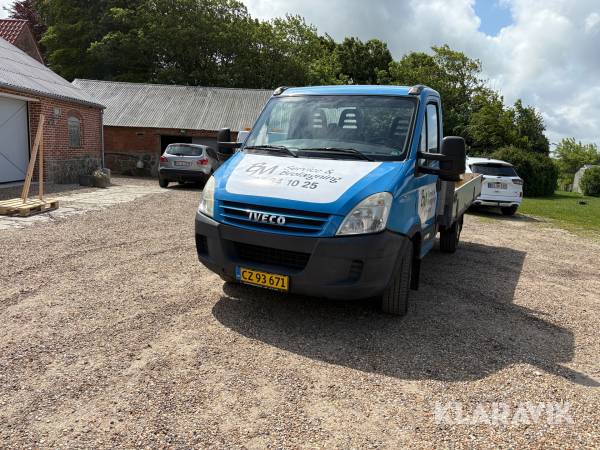 Iveco varebil med lad Iveco 29L14