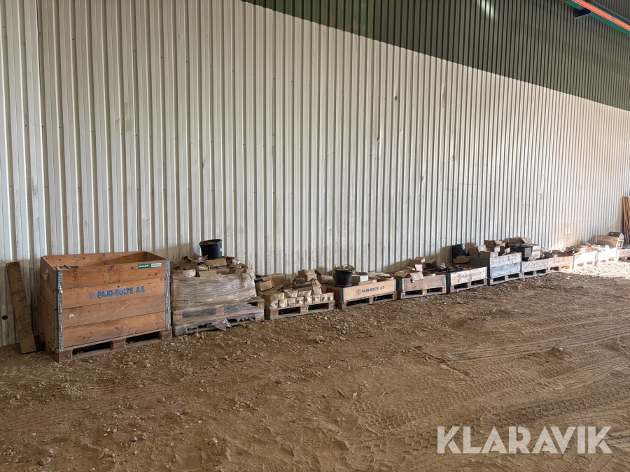 Diverse bolte 11 paller