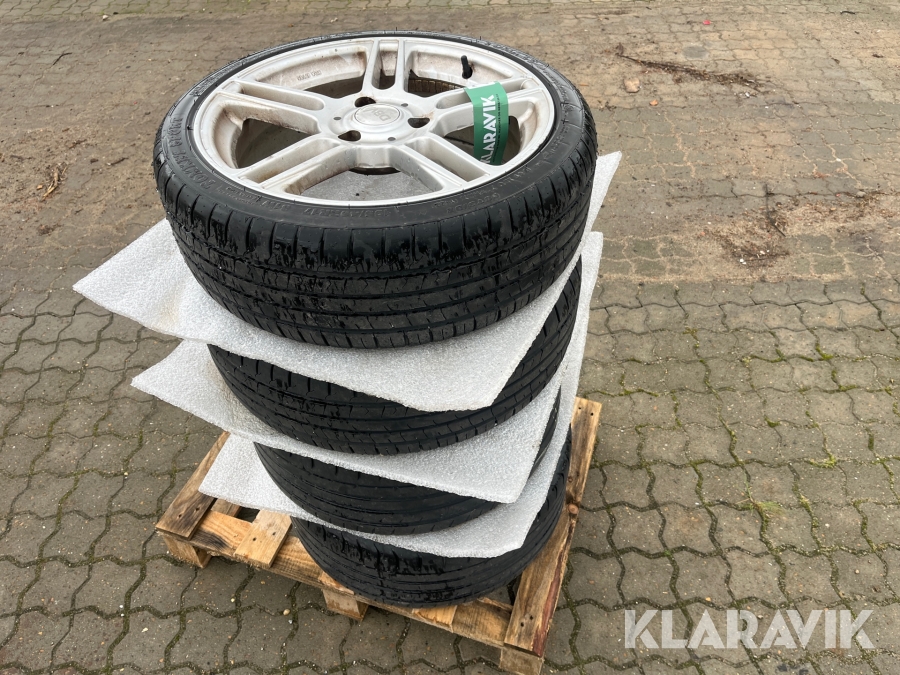 Dæk med Fælg DBV 195/40 ZR17 4 styk