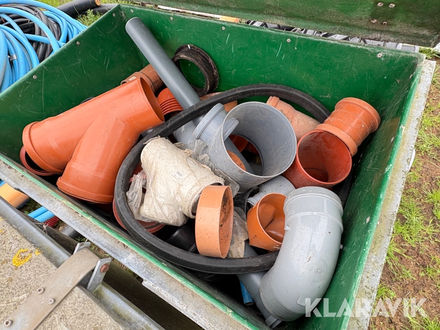 Parti kloak rør og fittings
